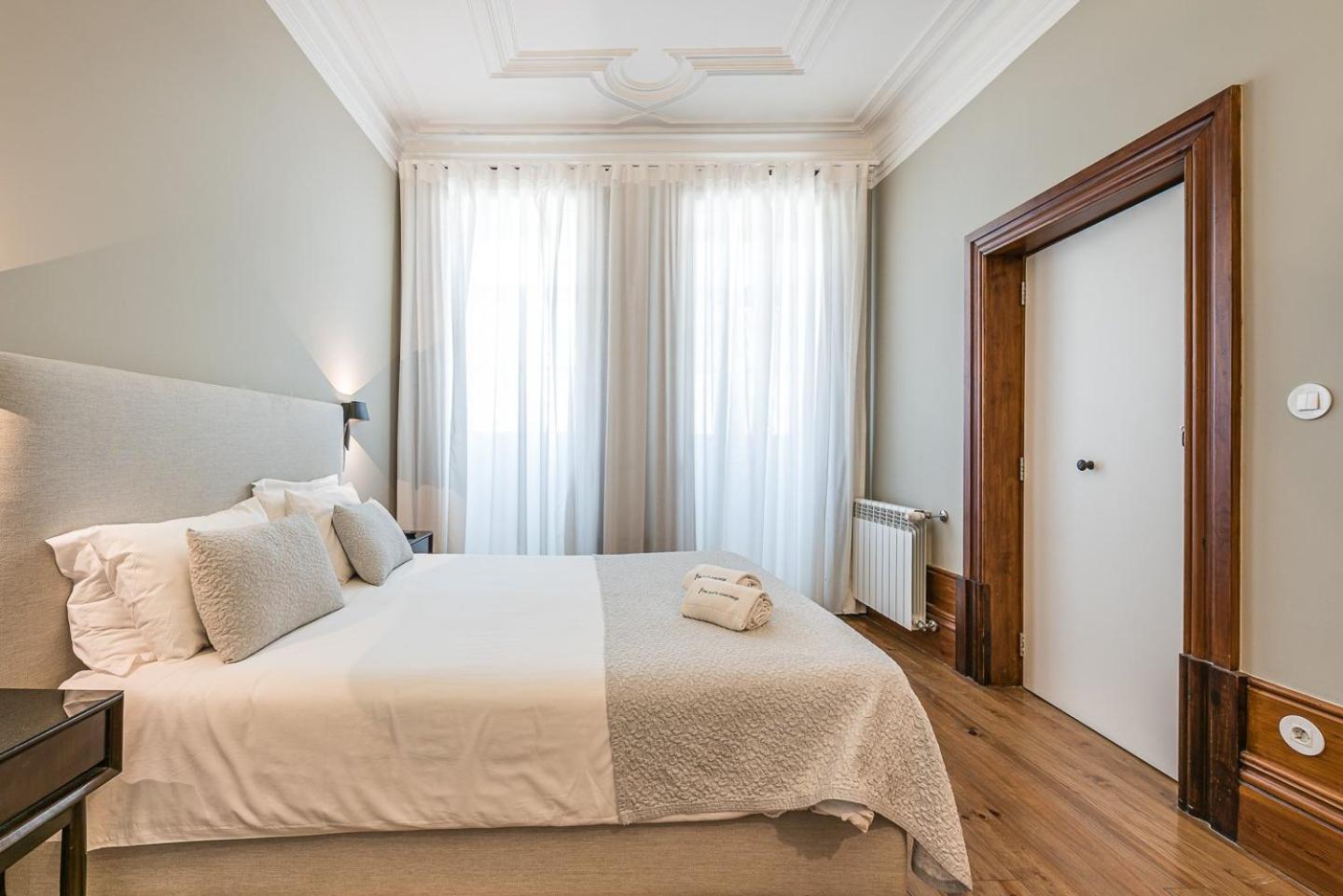 Guestready - Cedofeita Pool Suites Porto Ngoại thất bức ảnh