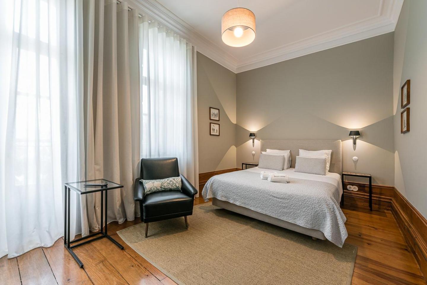 Guestready - Cedofeita Pool Suites Porto Ngoại thất bức ảnh