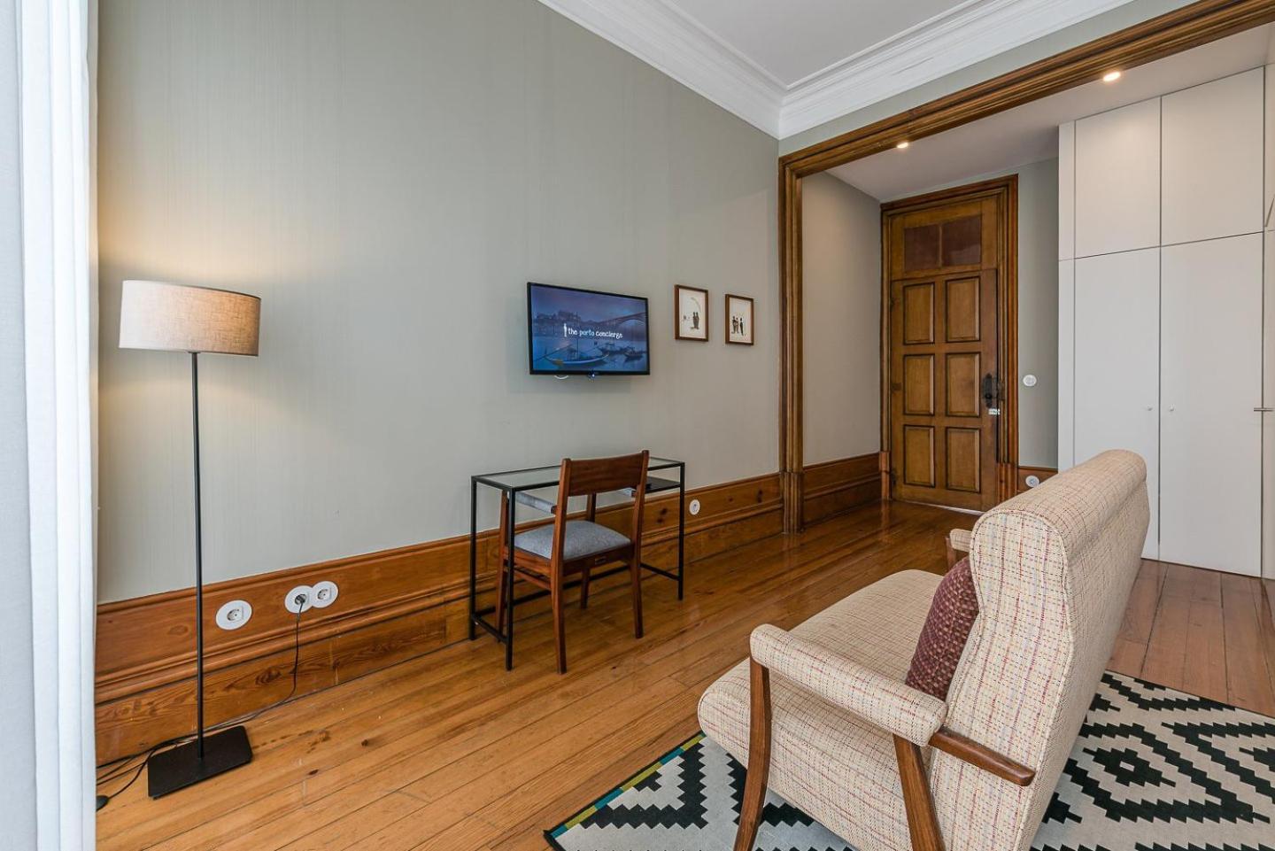 Guestready - Cedofeita Pool Suites Porto Ngoại thất bức ảnh
