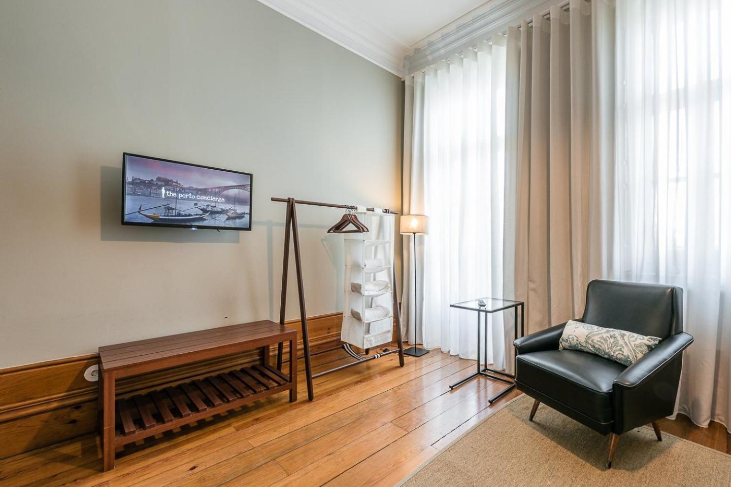 Guestready - Cedofeita Pool Suites Porto Ngoại thất bức ảnh